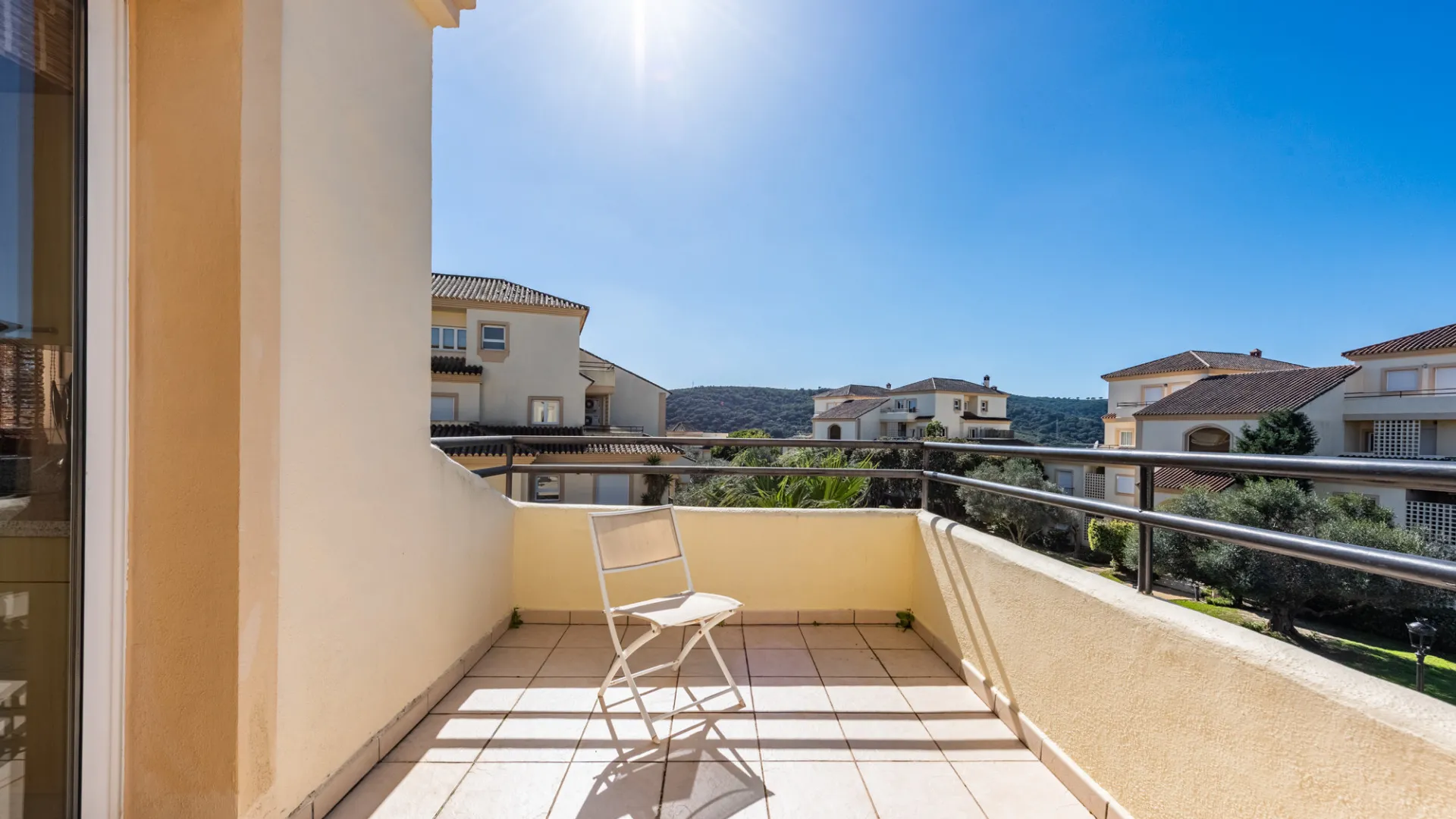 Duplex penthouse with 3 bedrooms for sale in San Roque Club