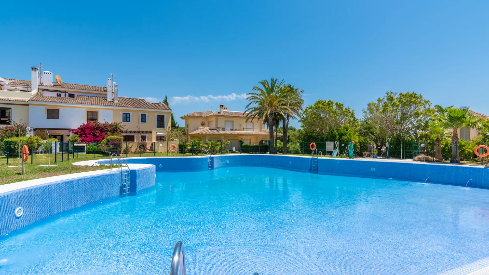 Duplex penthouse with 3 bedrooms for sale in San Roque Club
