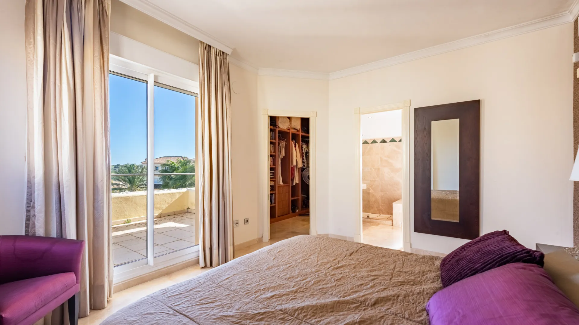 Duplex penthouse with 3 bedrooms for sale in San Roque Club