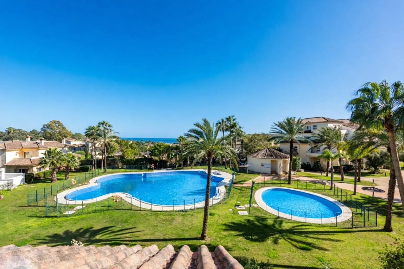 Duplex penthouse with 3 bedrooms for sale in San Roque Club