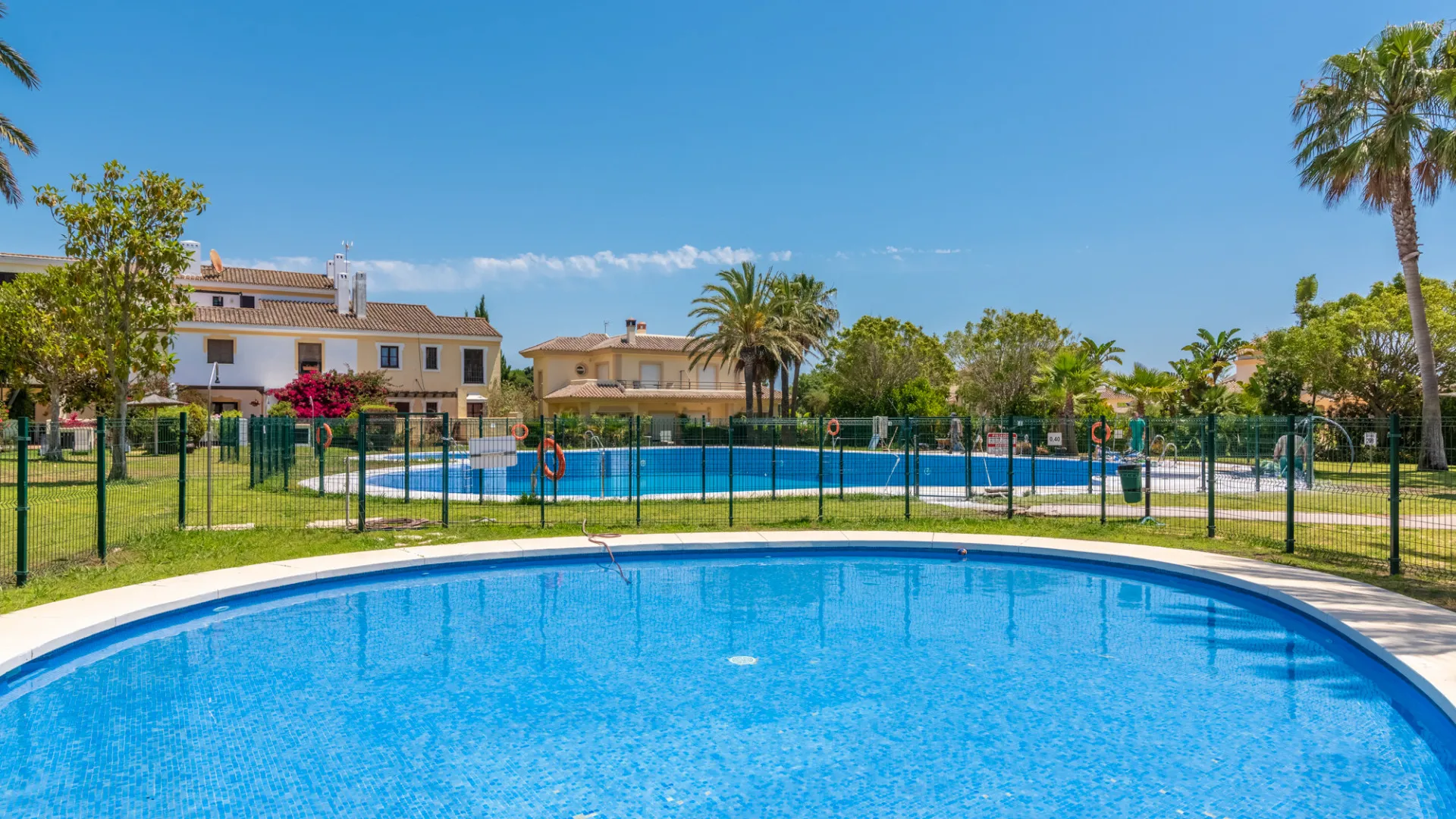 Duplex penthouse with 3 bedrooms for sale in San Roque Club