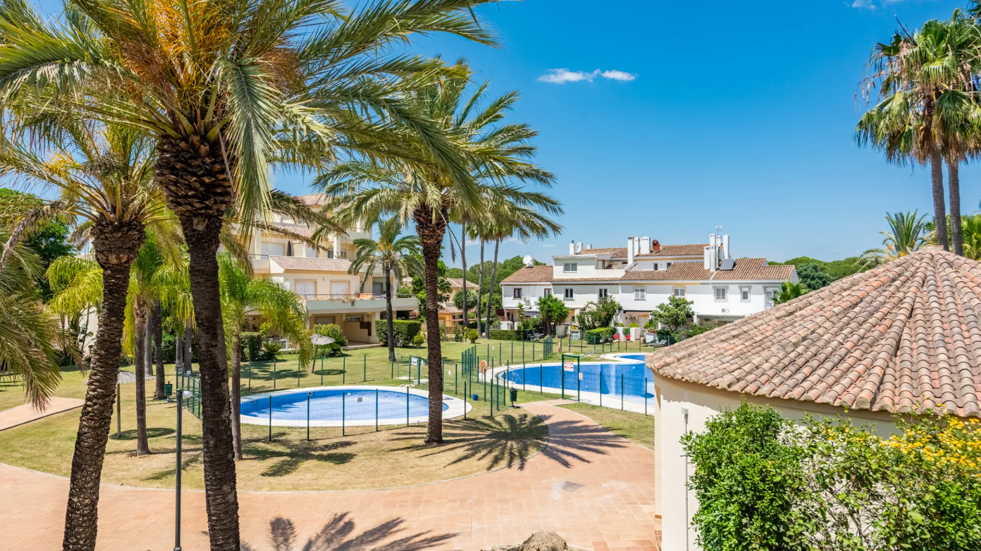 Duplex penthouse with 3 bedrooms for sale in San Roque Club