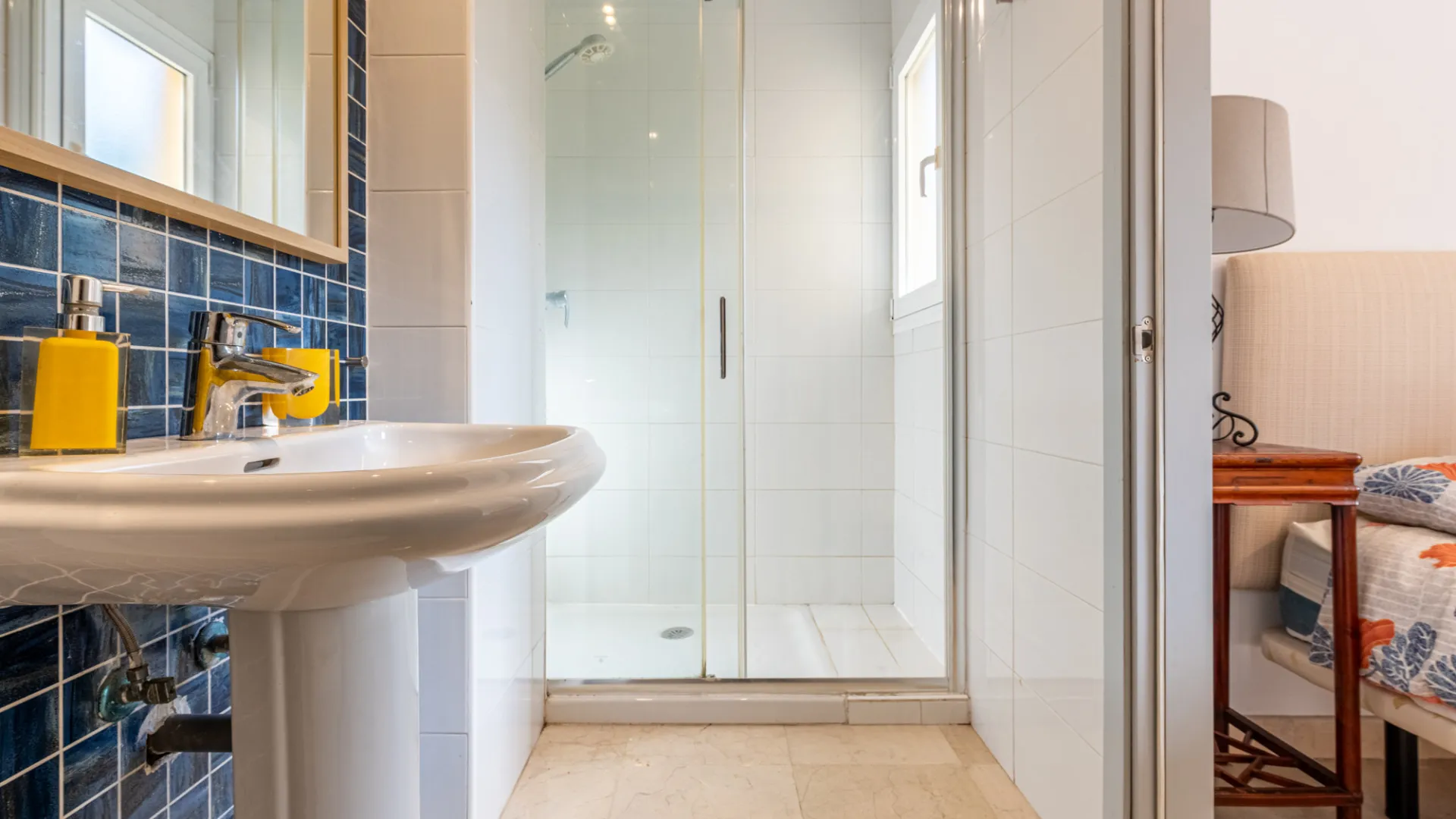 For sale ground floor apartment in Pueblo Nuevo de Guadiaro with 2 bedrooms