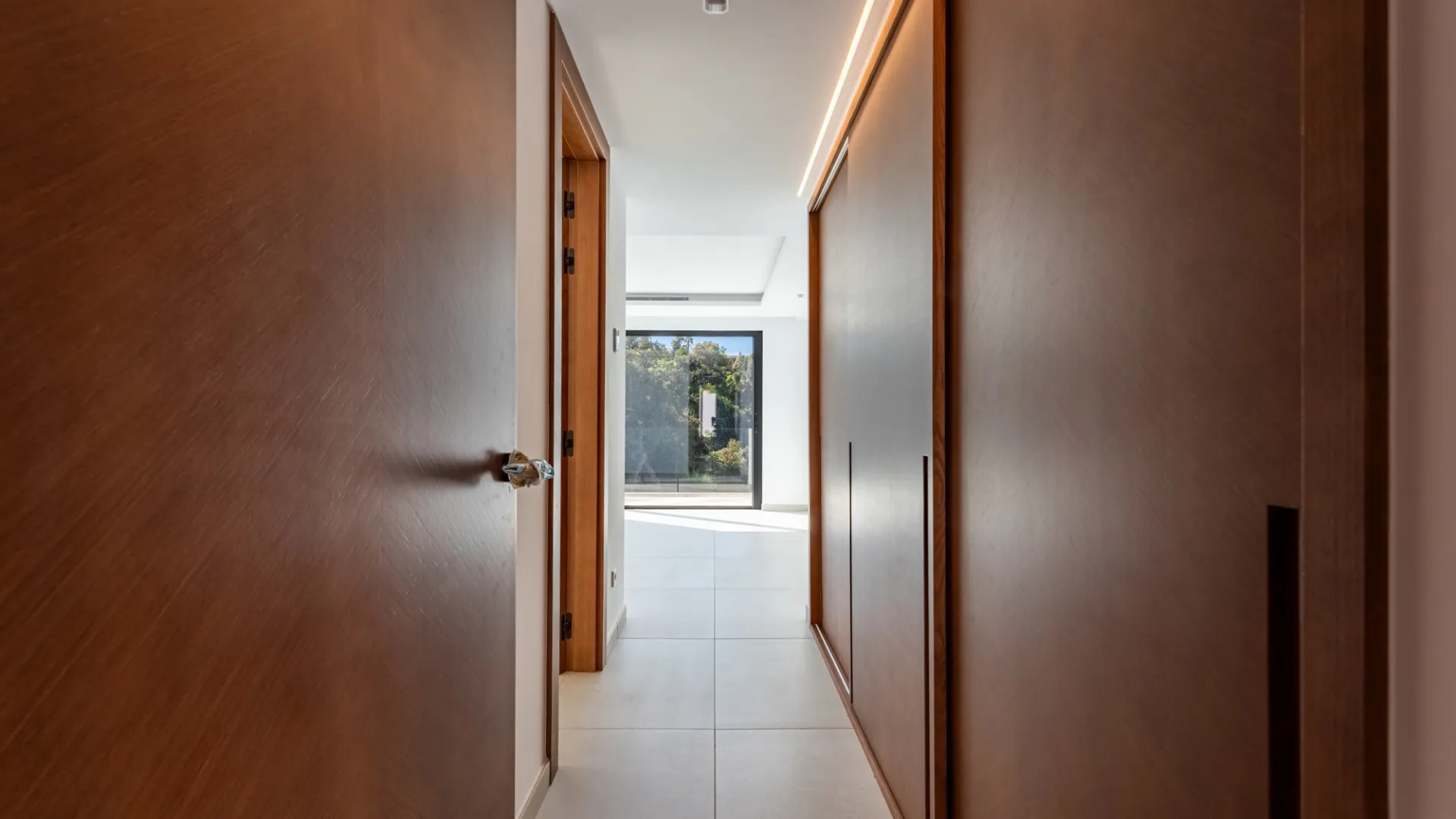 For sale 7 bedrooms villa in Sotogrande Alto Central