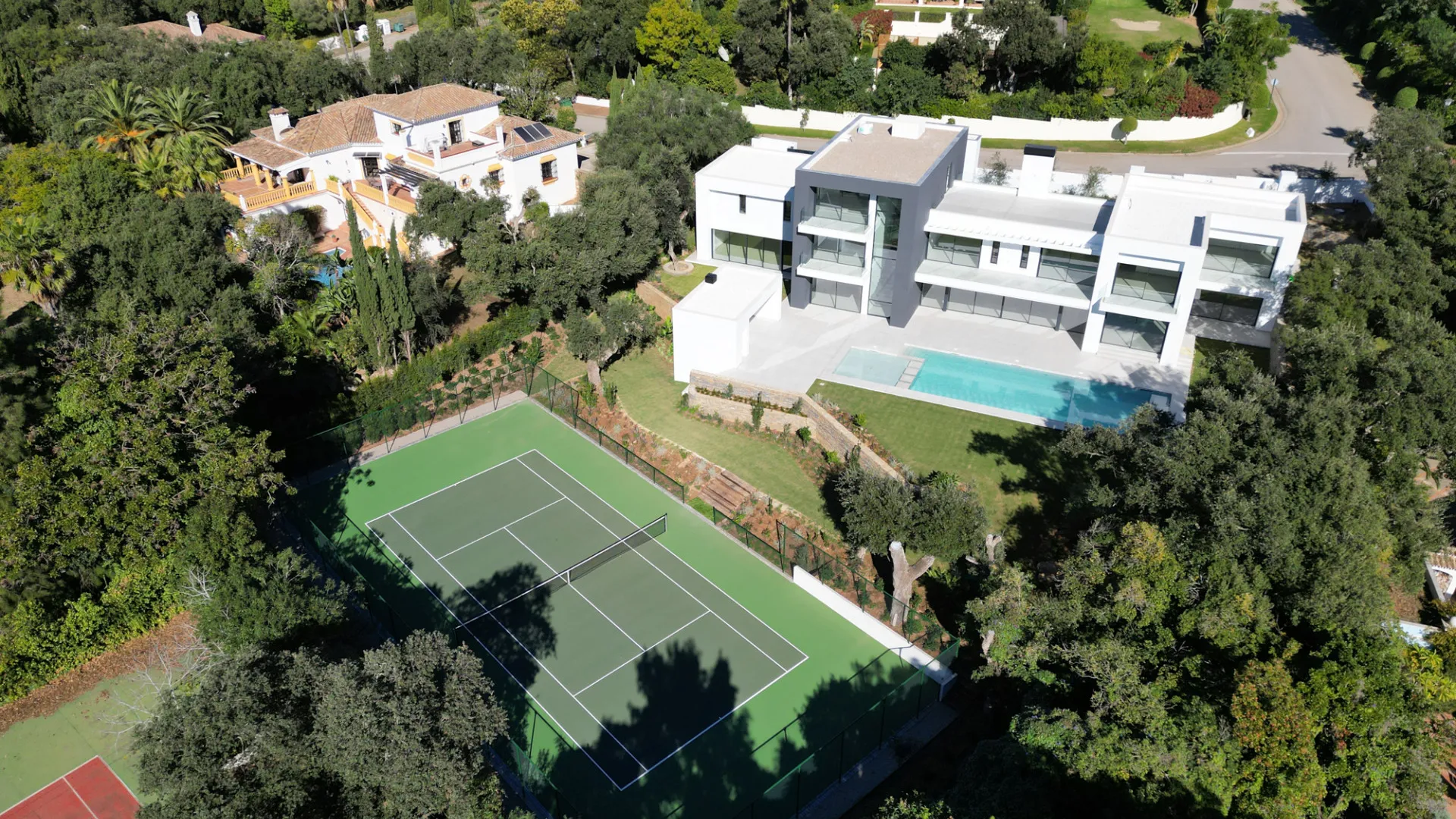 For sale 7 bedrooms villa in Sotogrande Alto Central
