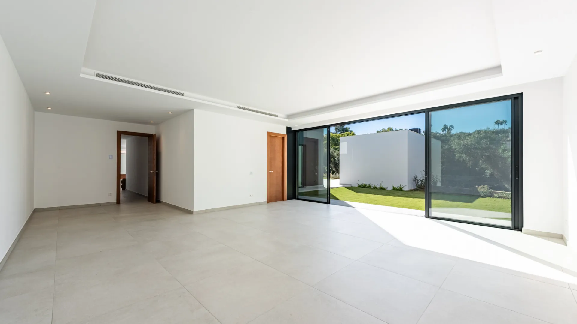 For sale 7 bedrooms villa in Sotogrande Alto Central