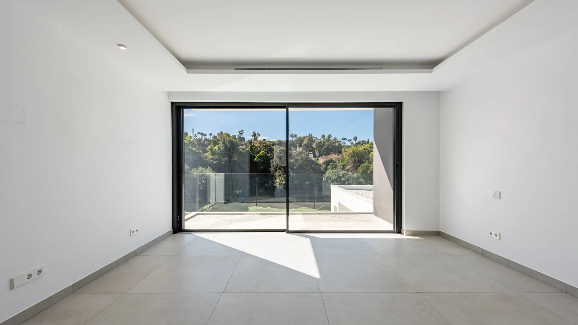 For sale 7 bedrooms villa in Sotogrande Alto Central