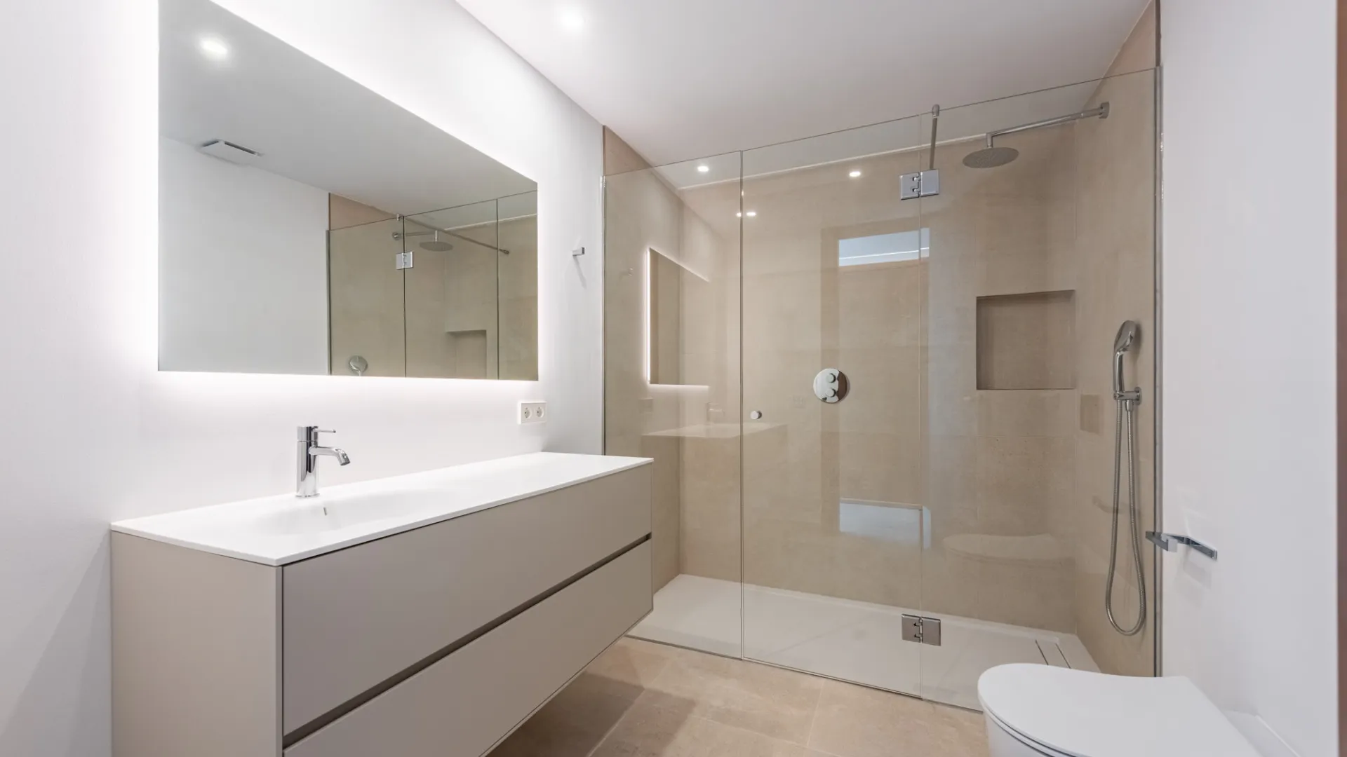 For sale 7 bedrooms villa in Sotogrande Alto Central