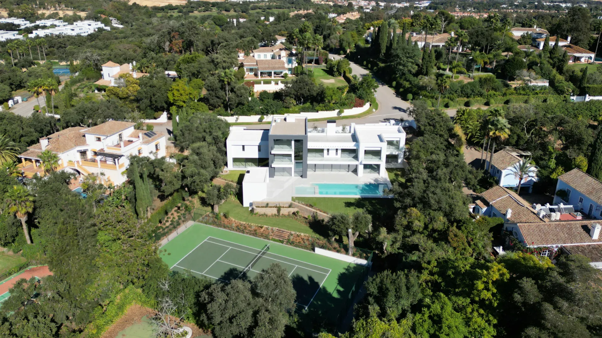 For sale 7 bedrooms villa in Sotogrande Alto Central