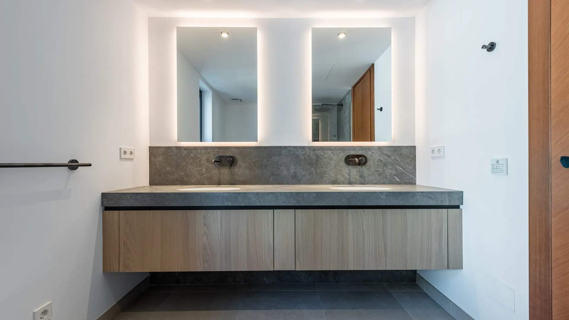 For sale 7 bedrooms villa in Sotogrande Alto Central