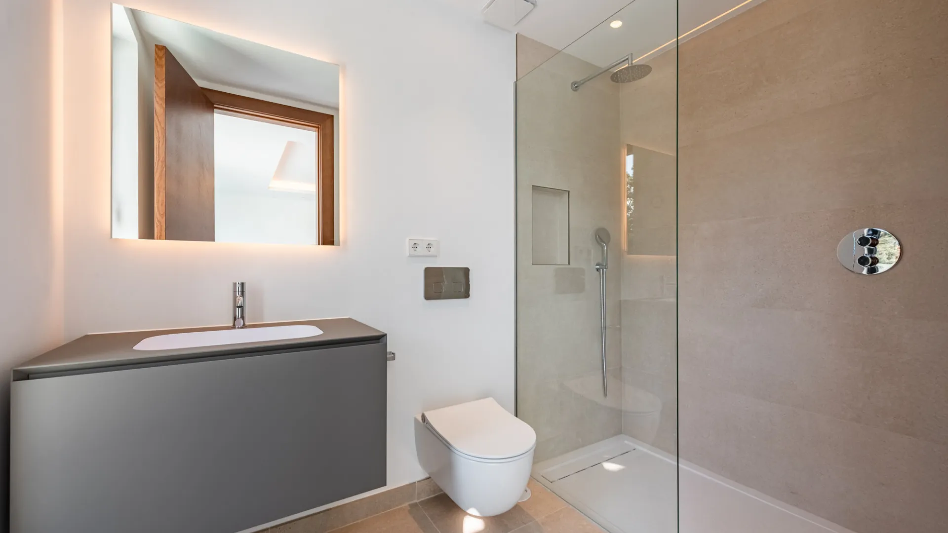 For sale 7 bedrooms villa in Sotogrande Alto Central