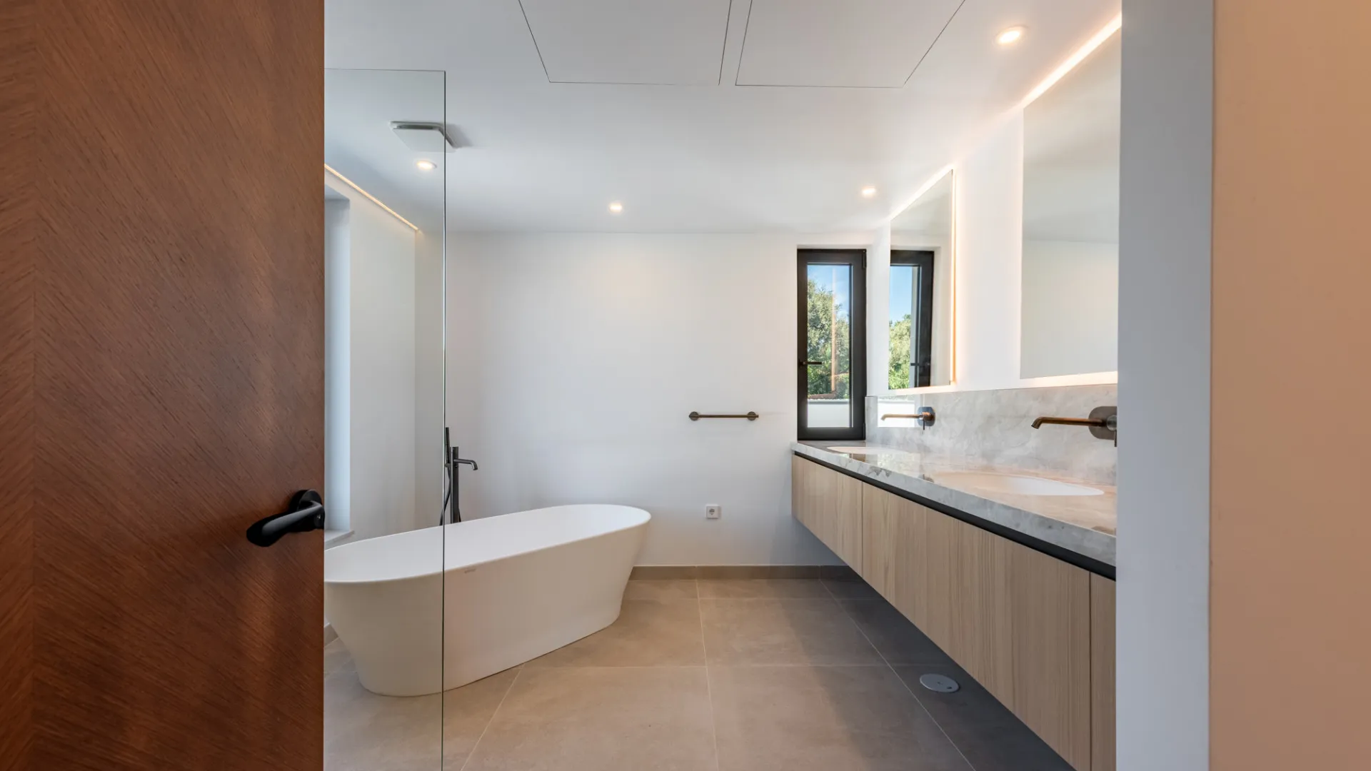 For sale 7 bedrooms villa in Sotogrande Alto Central