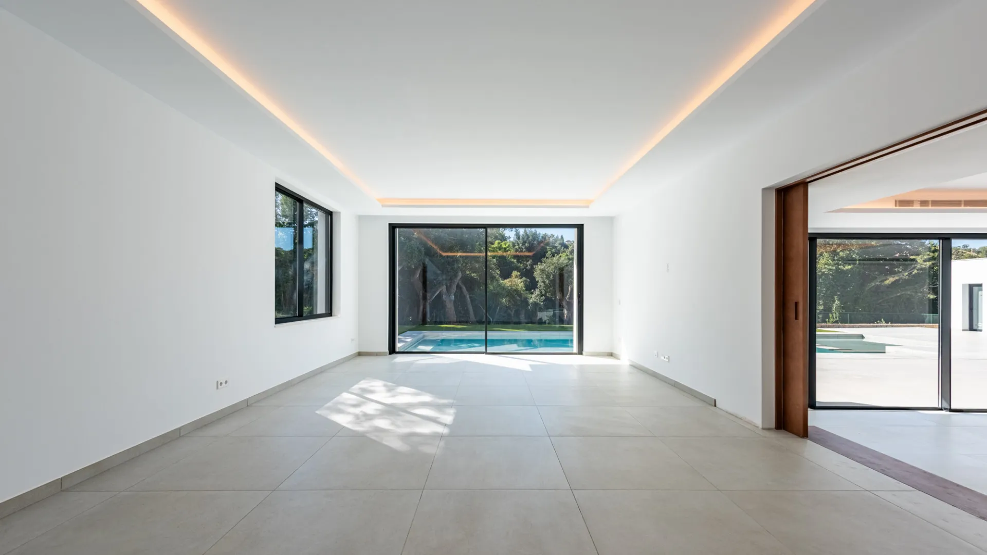 For sale 7 bedrooms villa in Sotogrande Alto Central