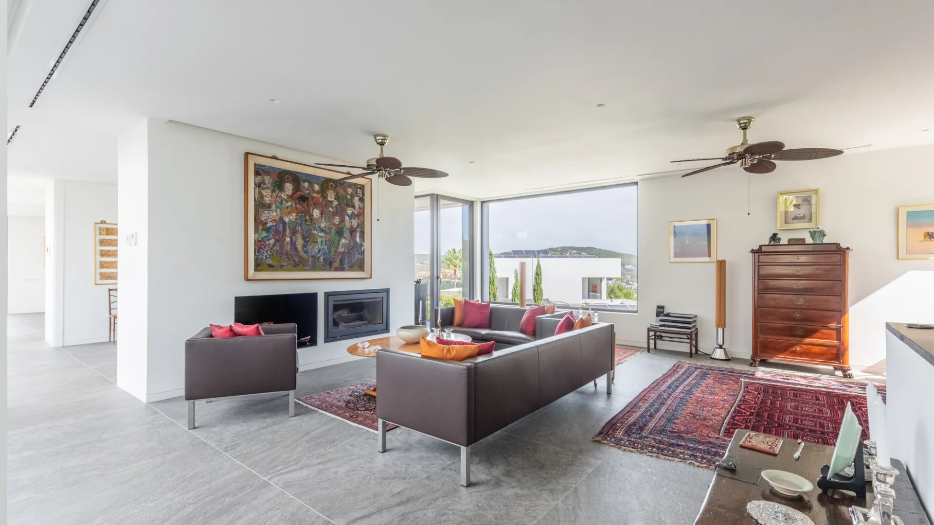 Zona F, villa en venta de 5 dormitorios