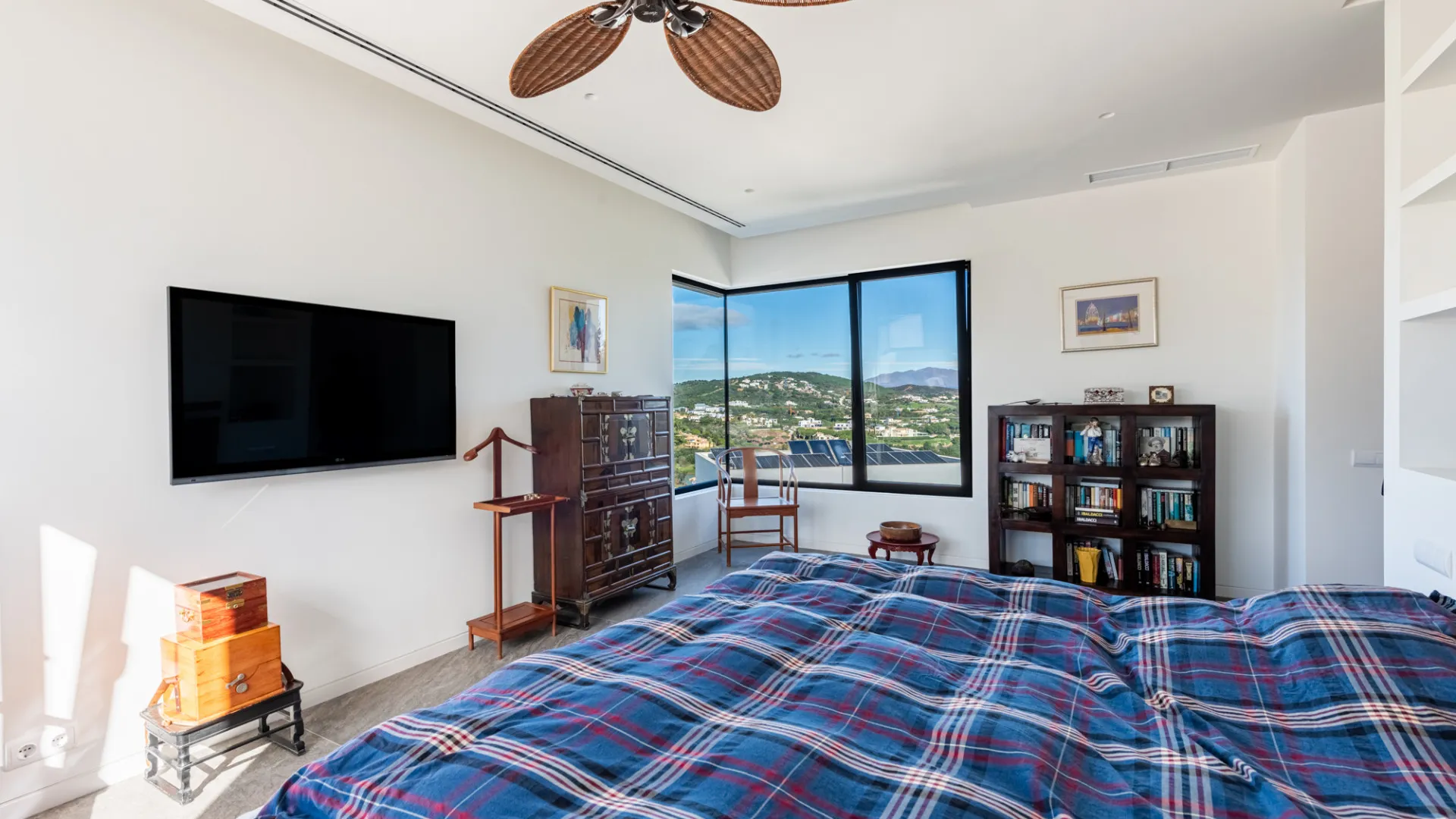 Zona F, villa en venta de 5 dormitorios