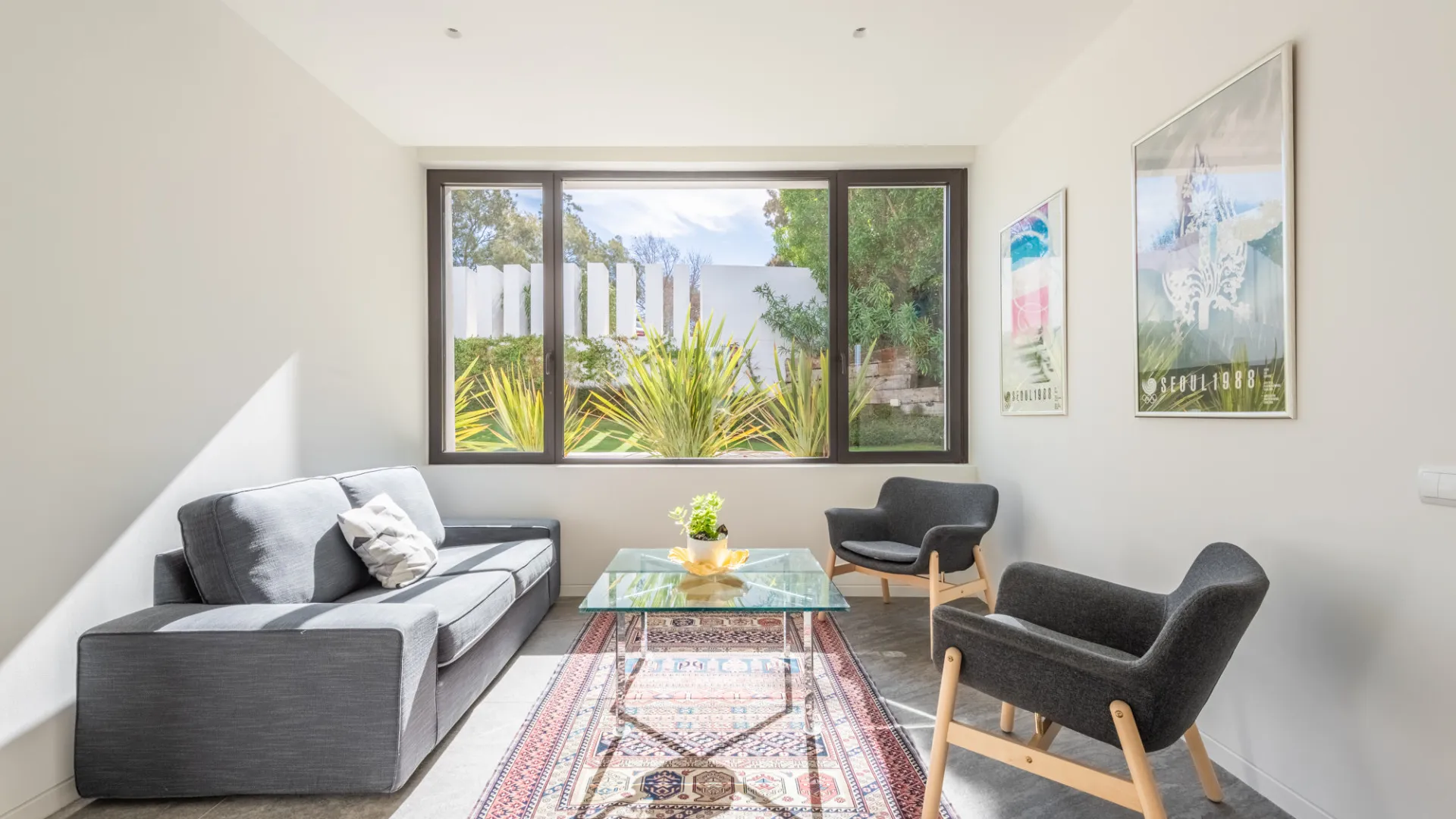 Zona F, villa en venta de 5 dormitorios