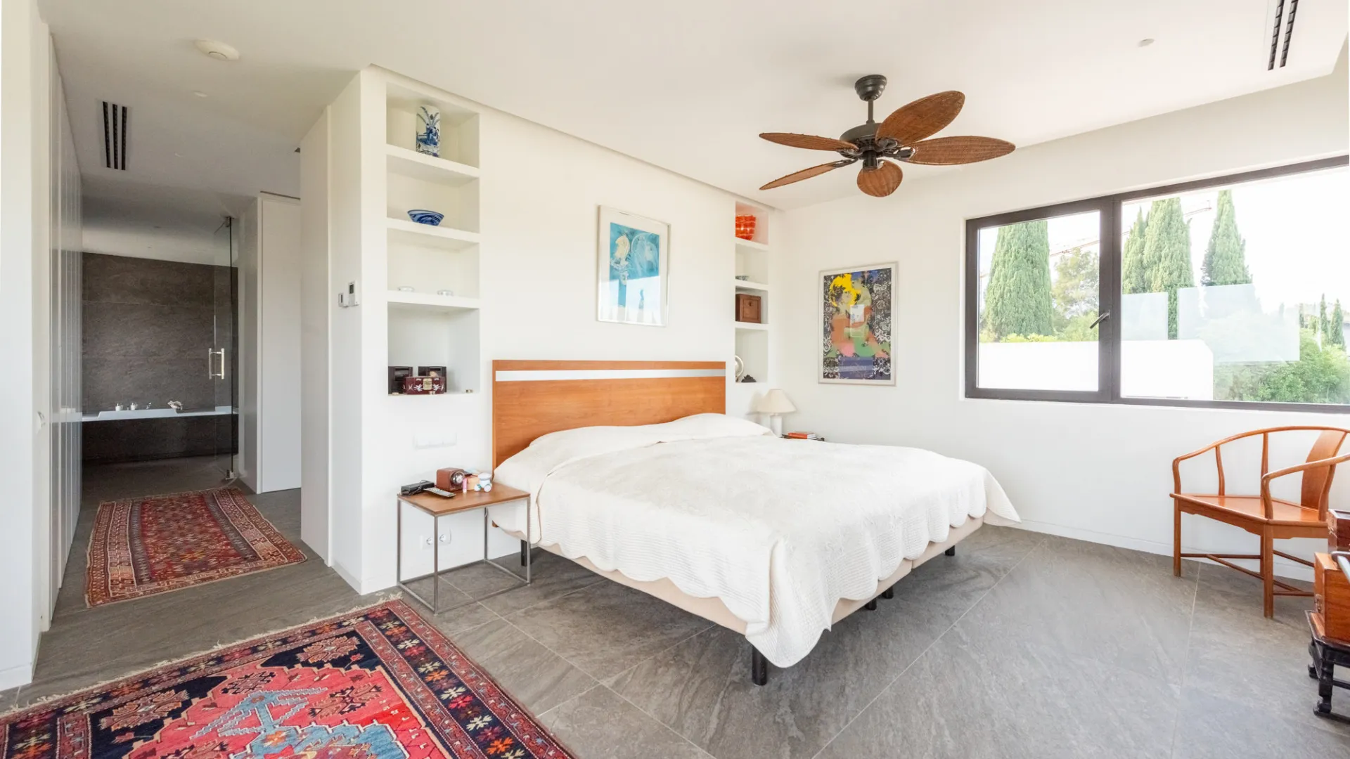 Zona F, villa en venta de 5 dormitorios