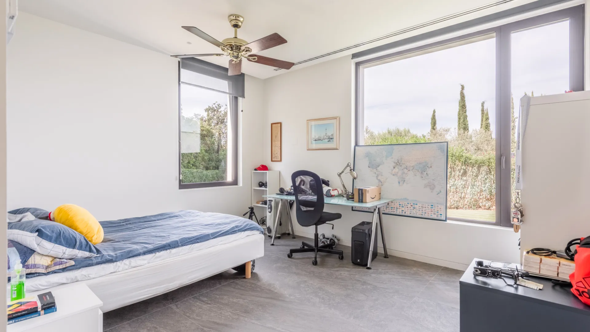 Zona F, villa en venta de 5 dormitorios