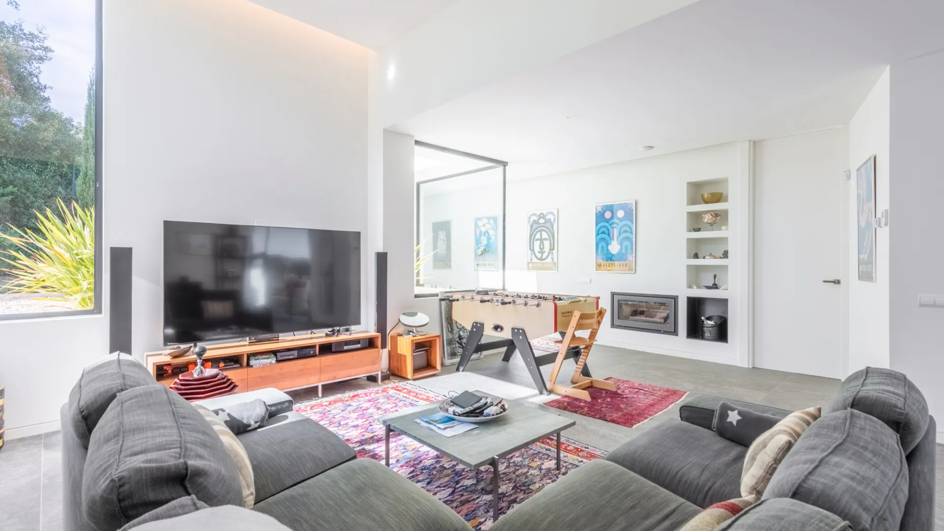 Zona F, villa en venta de 5 dormitorios