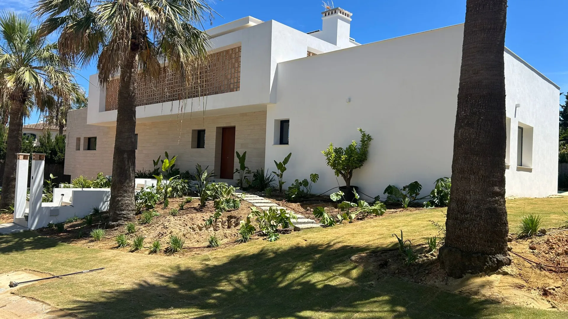 Buy 6 bedrooms villa in Sotogrande Costa Central