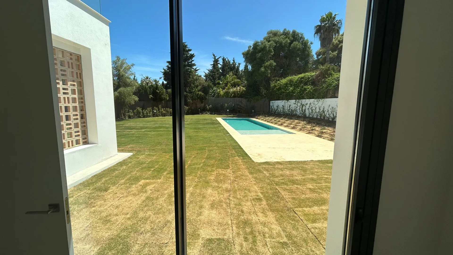 Buy 6 bedrooms villa in Sotogrande Costa Central