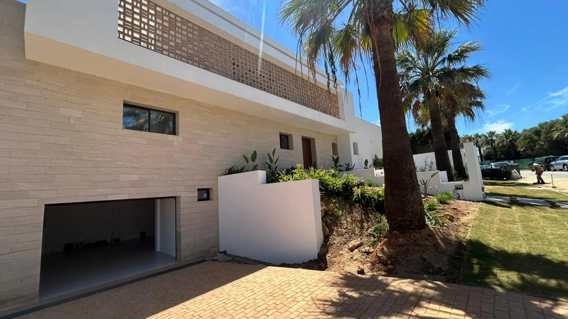 Buy 6 bedrooms villa in Sotogrande Costa Central