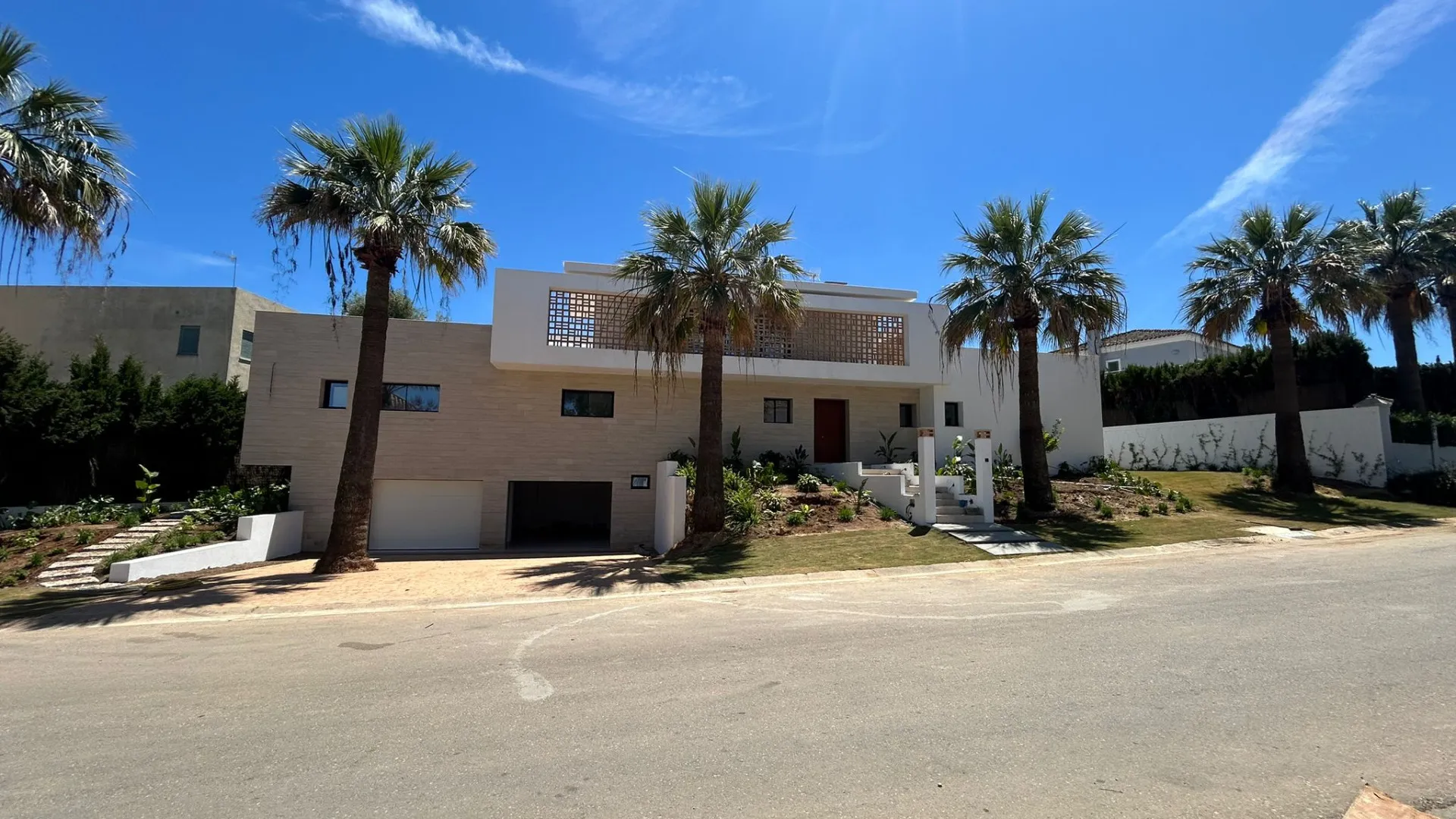 Buy 6 bedrooms villa in Sotogrande Costa Central