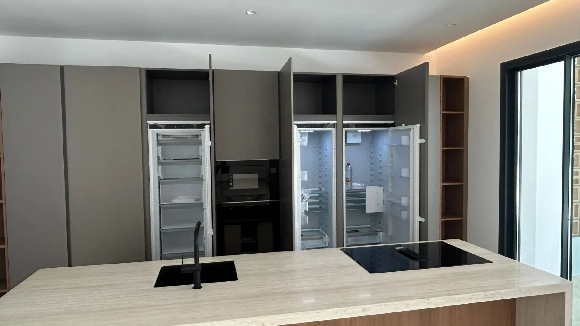 Buy 6 bedrooms villa in Sotogrande Costa Central