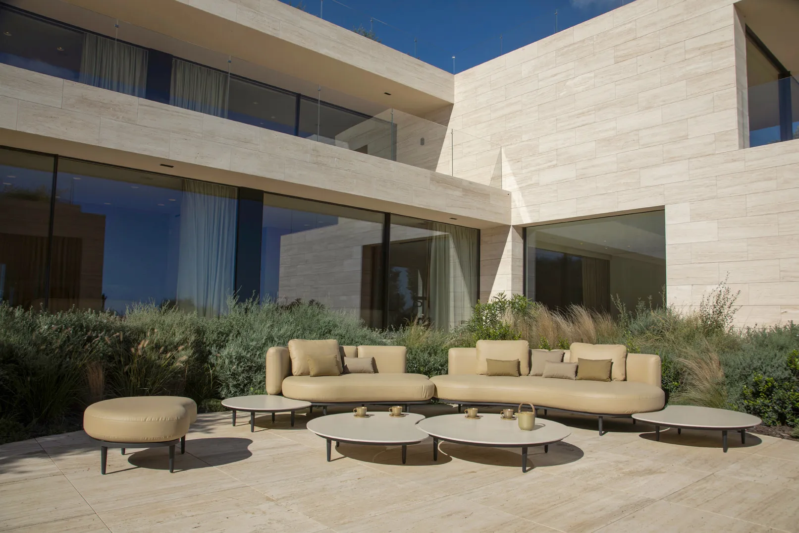 Villa for sale in La Reserva with 8 bedrooms