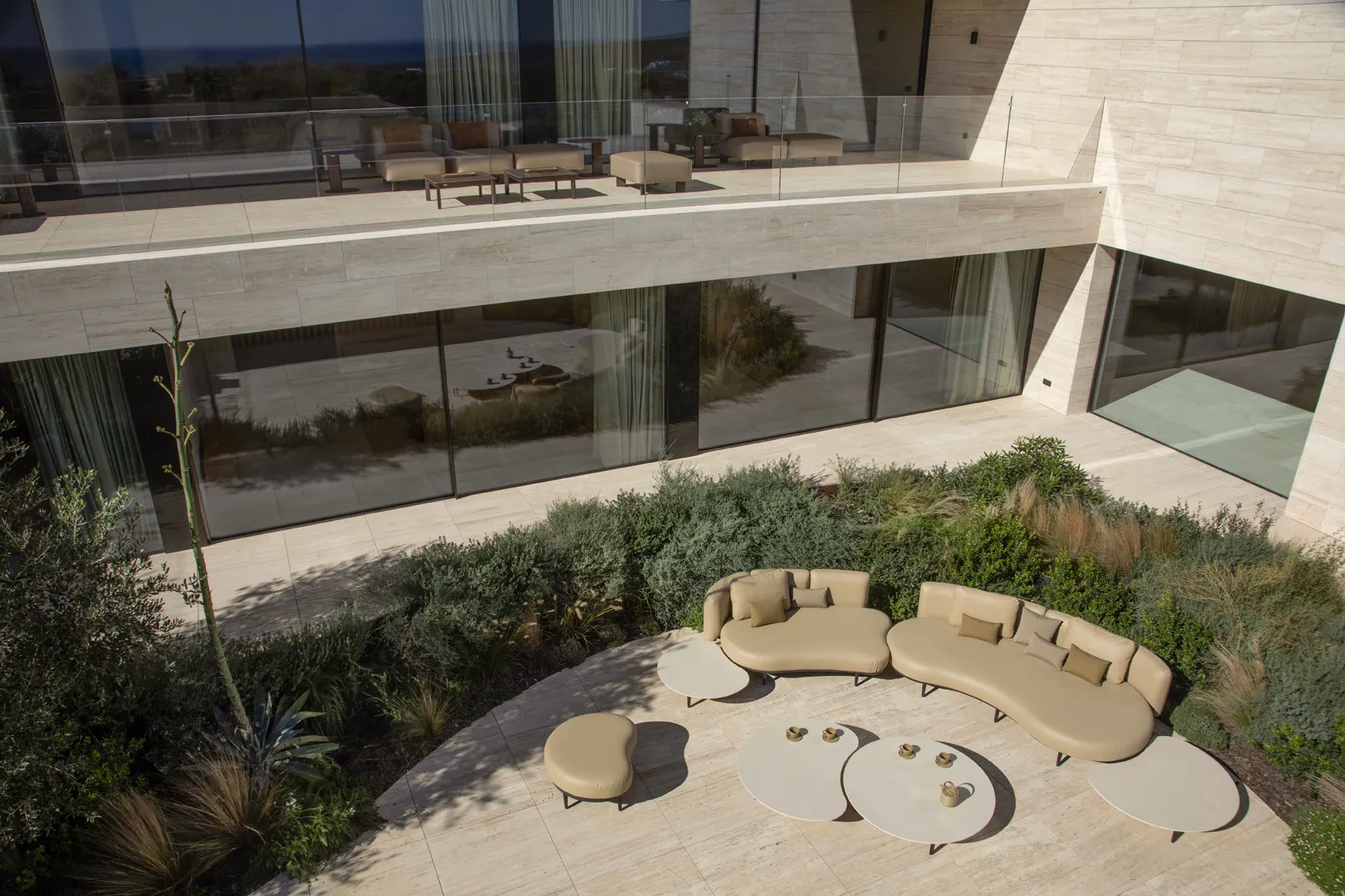 Villa for sale in La Reserva with 8 bedrooms