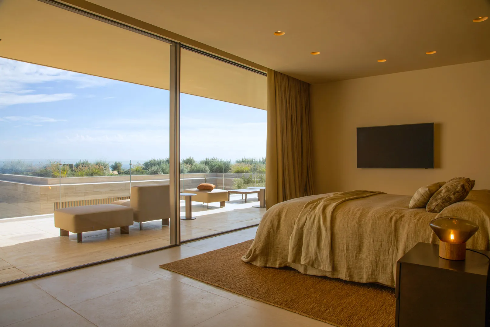 Villa for sale in La Reserva with 8 bedrooms