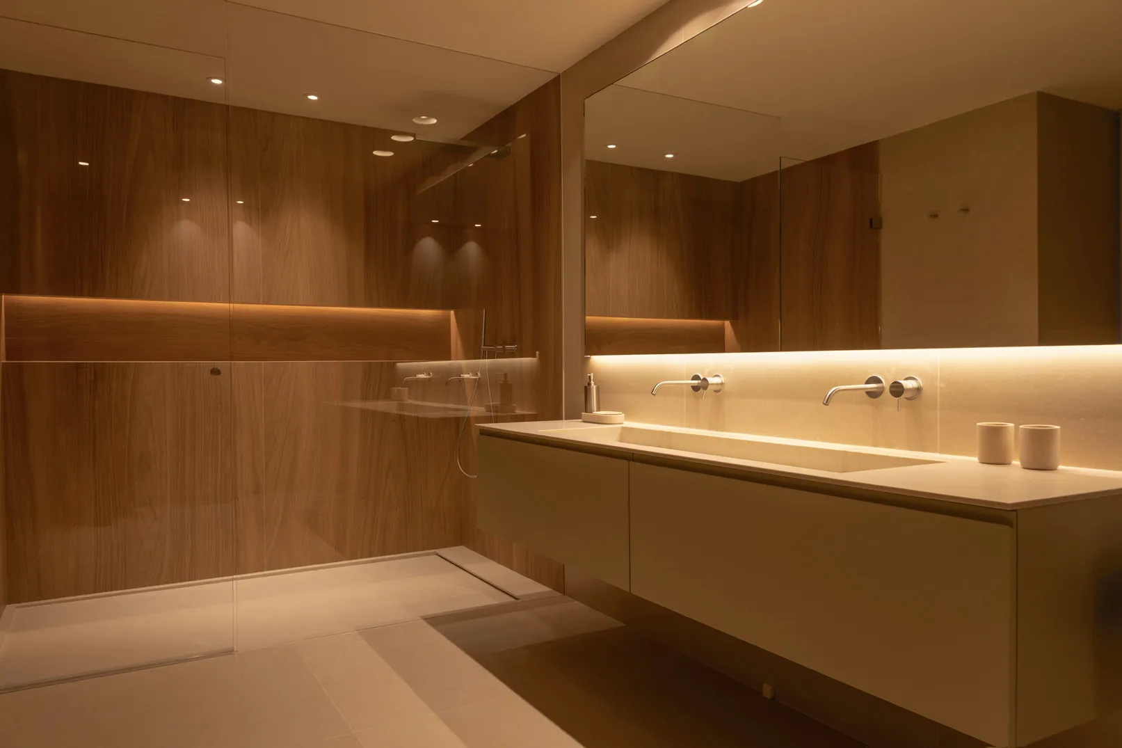 Villa for sale in La Reserva with 8 bedrooms