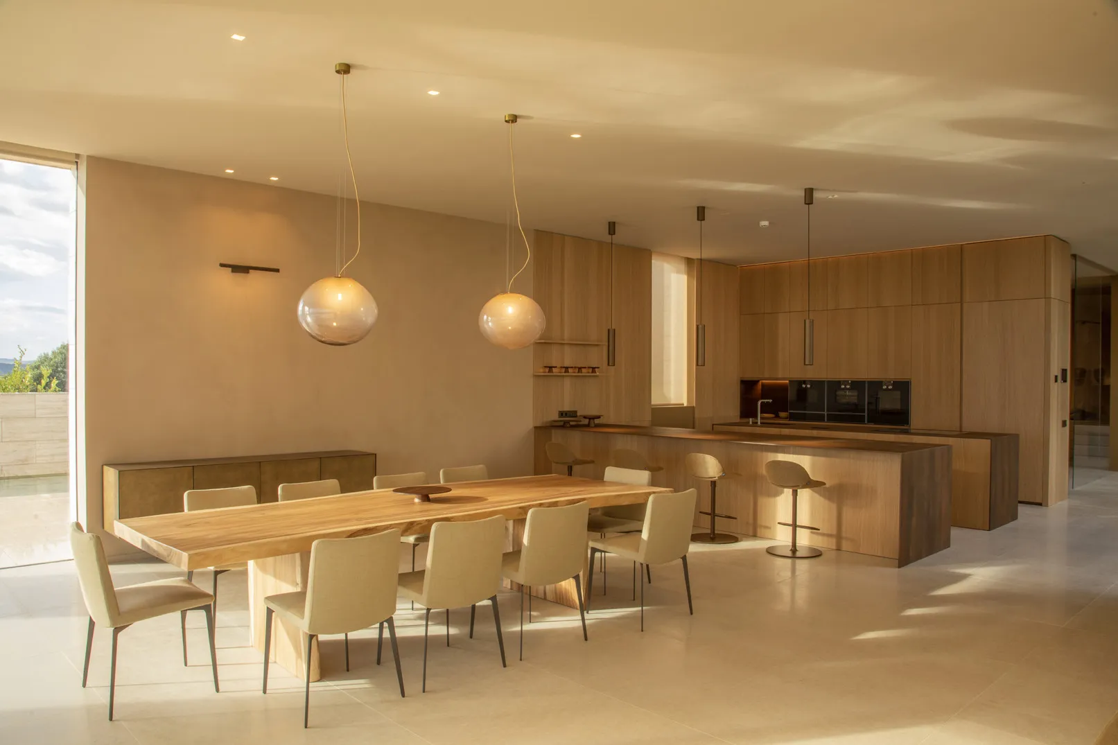 Villa for sale in La Reserva with 8 bedrooms