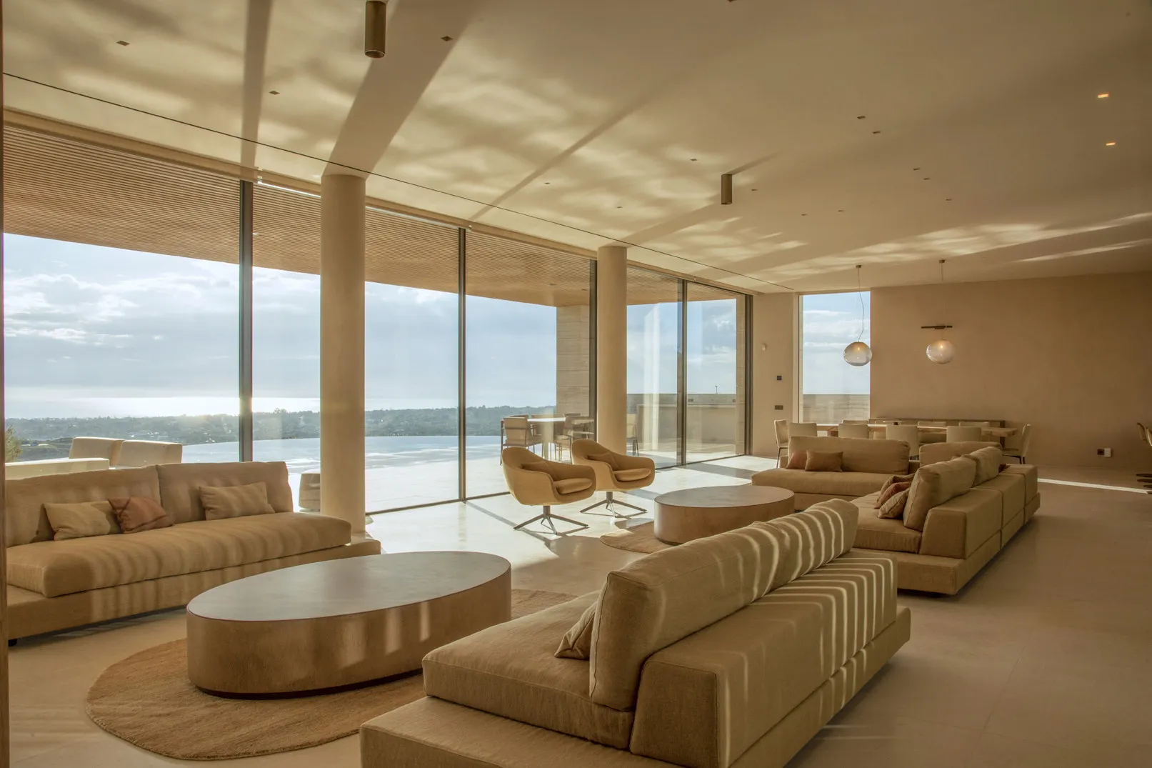 Villa for sale in La Reserva with 8 bedrooms