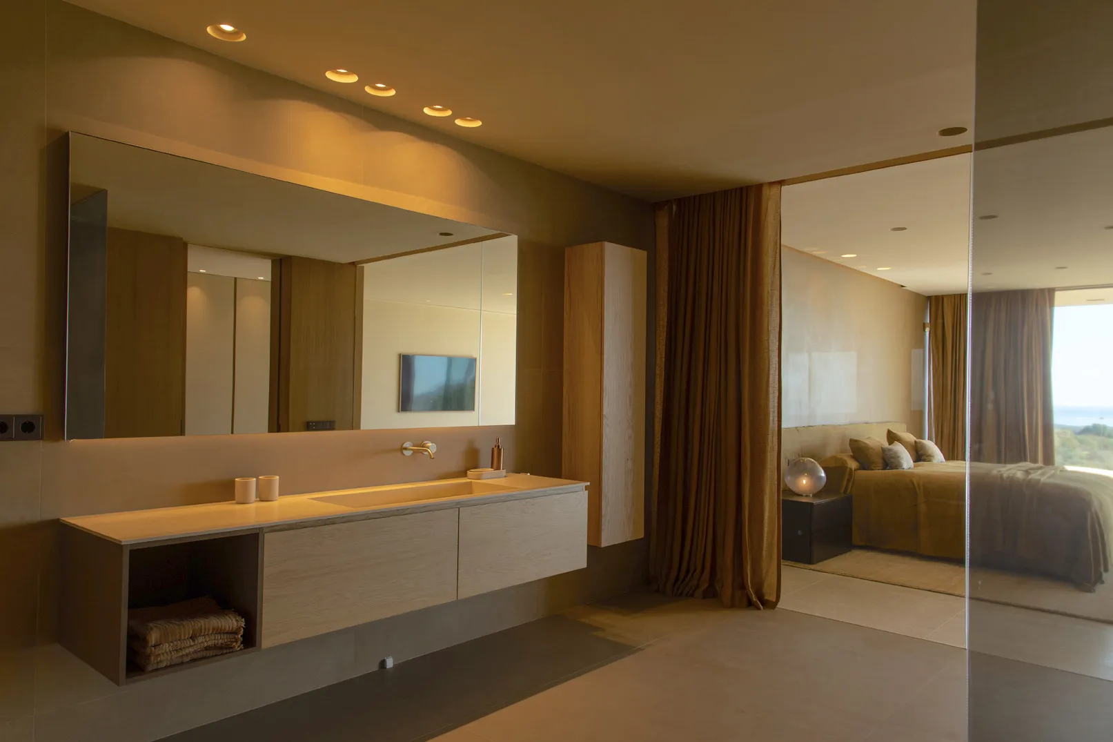 Villa for sale in La Reserva with 8 bedrooms