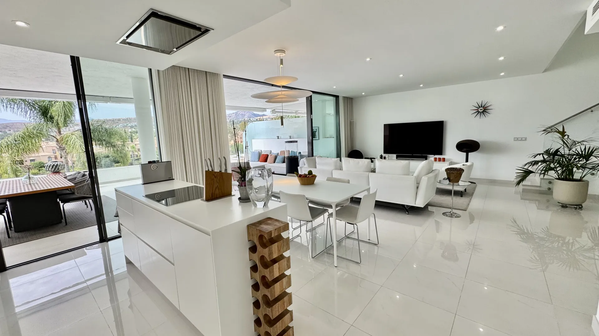 Cataleya 4 bedrooms apartment for sale