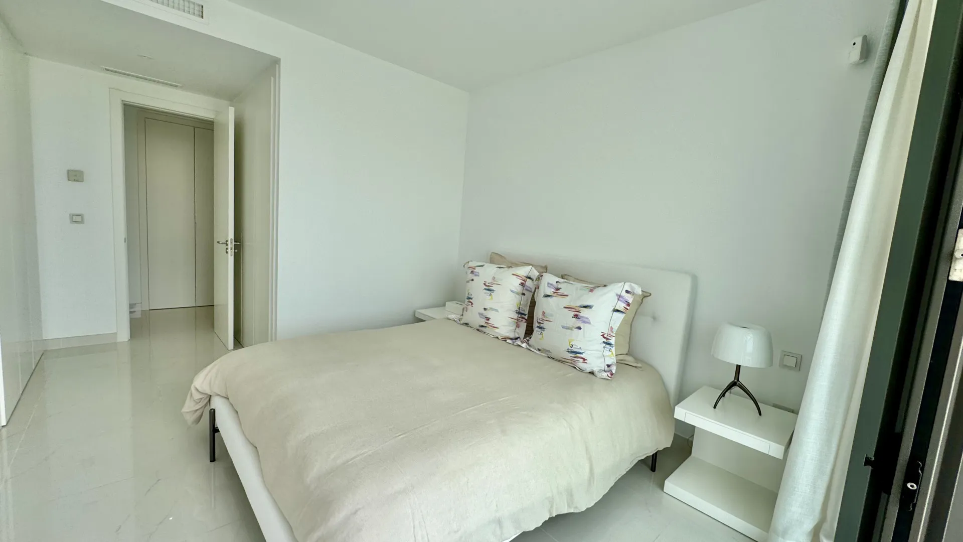 Cataleya 4 bedrooms apartment for sale