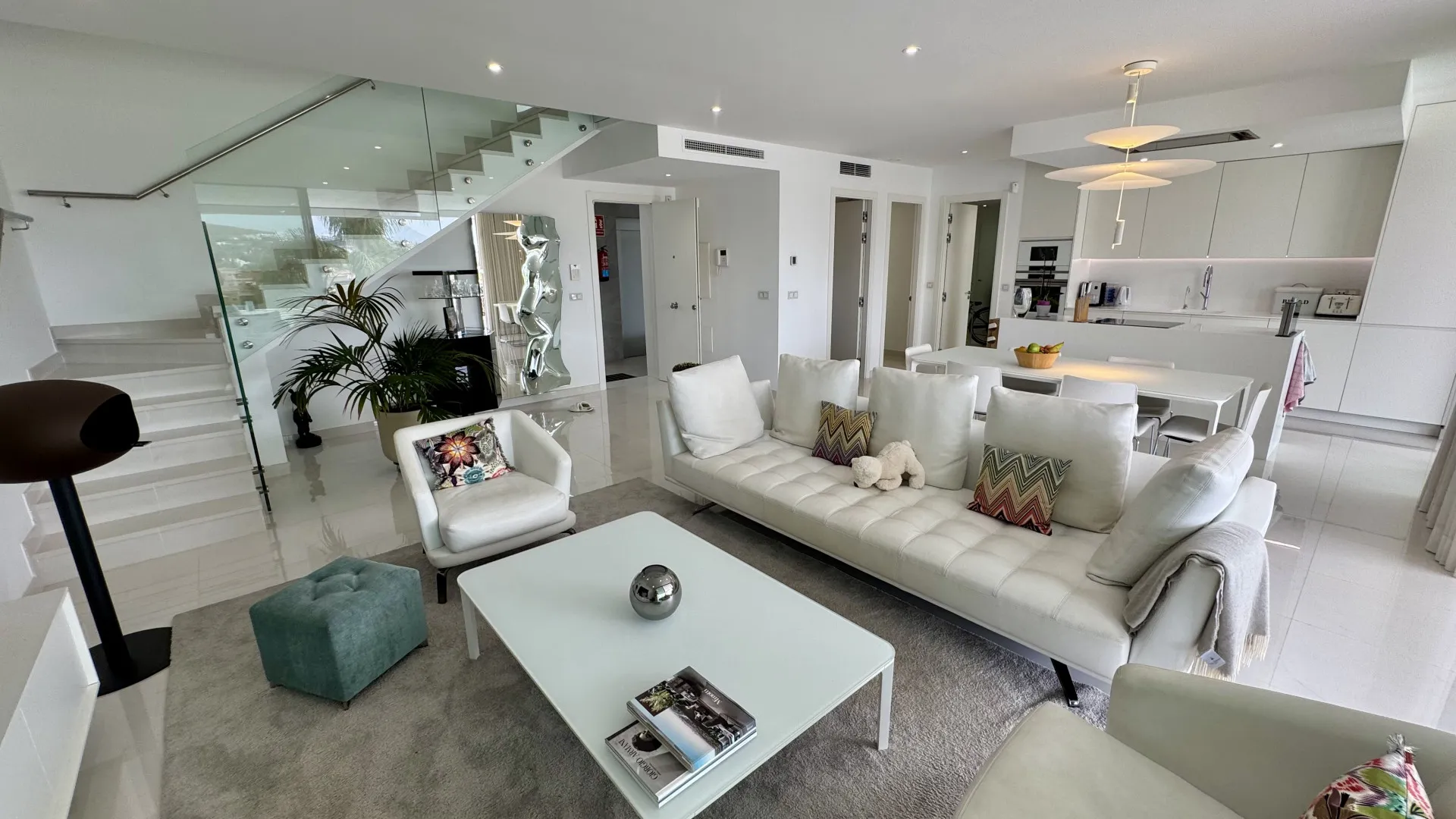 Cataleya 4 bedrooms apartment for sale