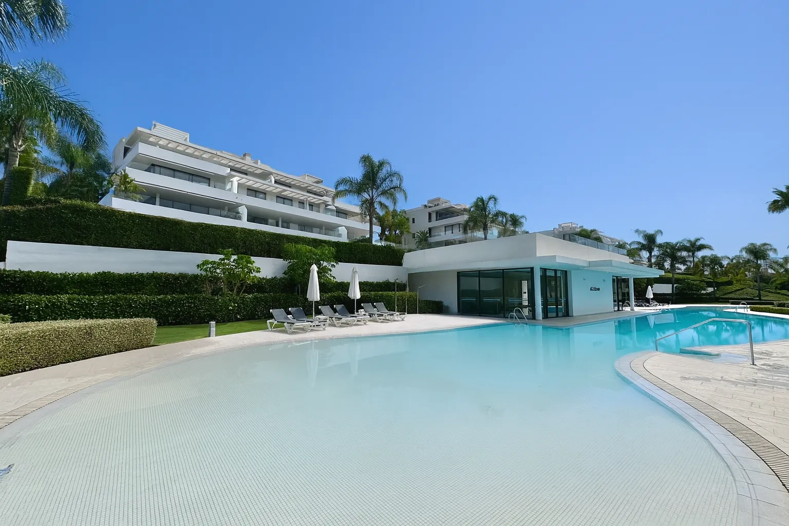 Cataleya 4 bedrooms apartment for sale