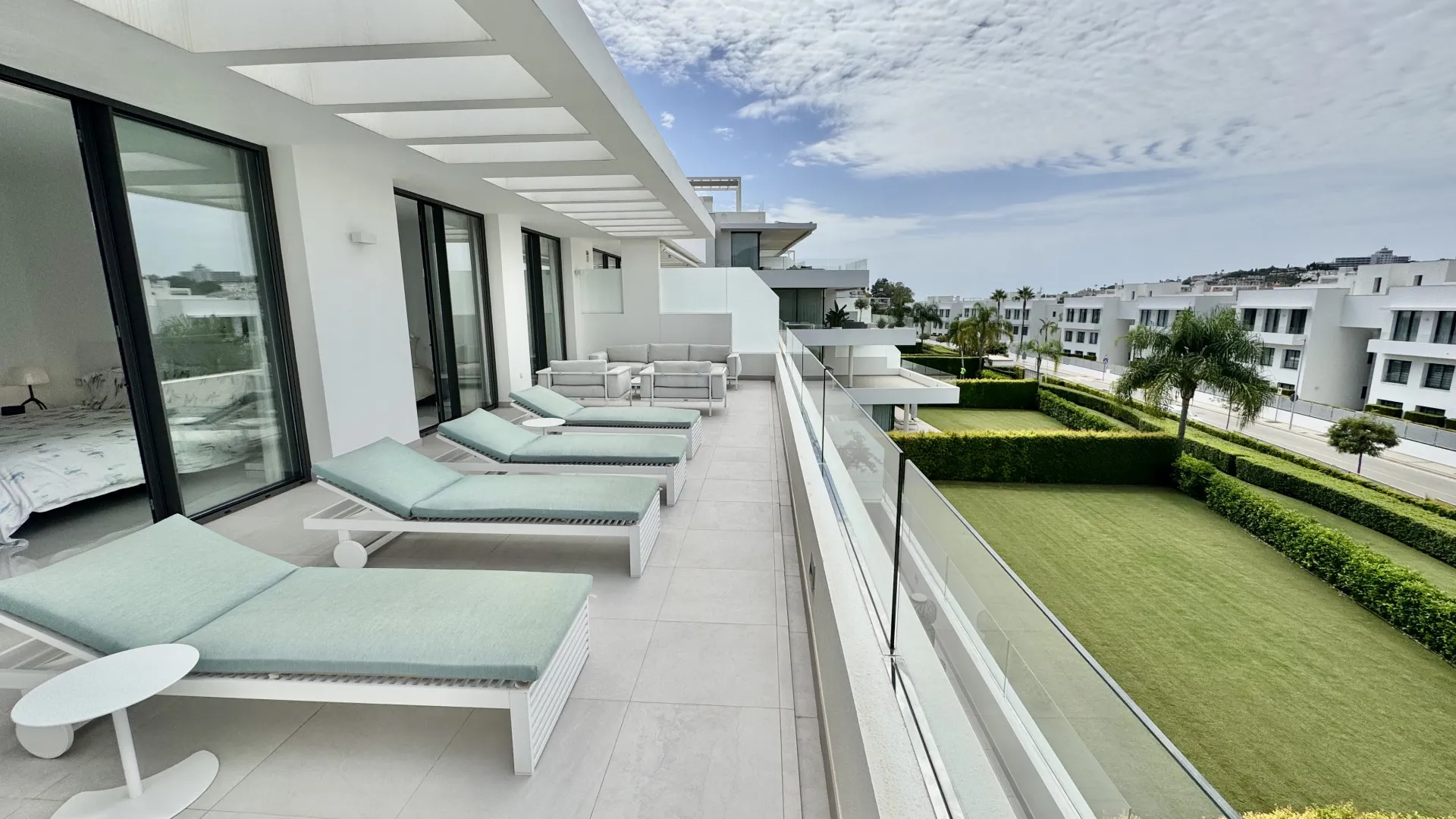 Cataleya 4 bedrooms apartment for sale