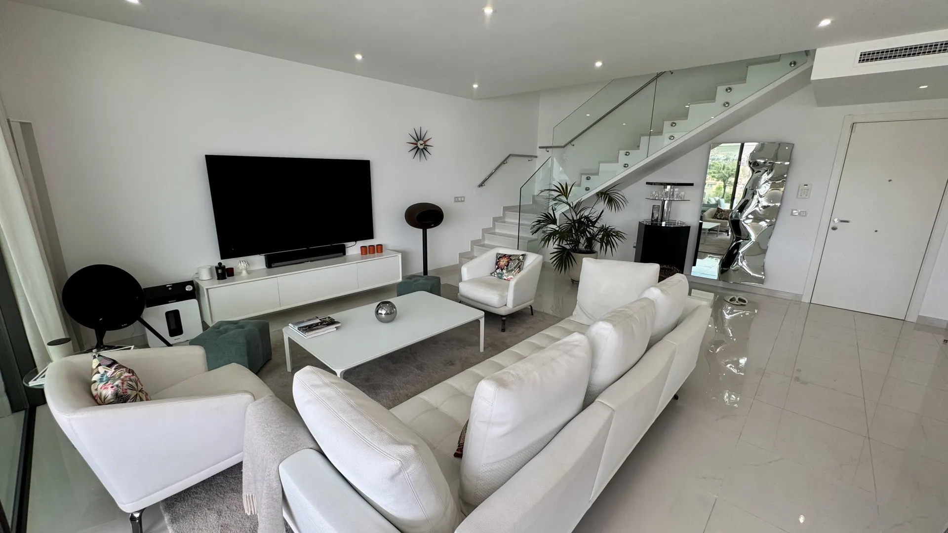 Cataleya 4 bedrooms apartment for sale