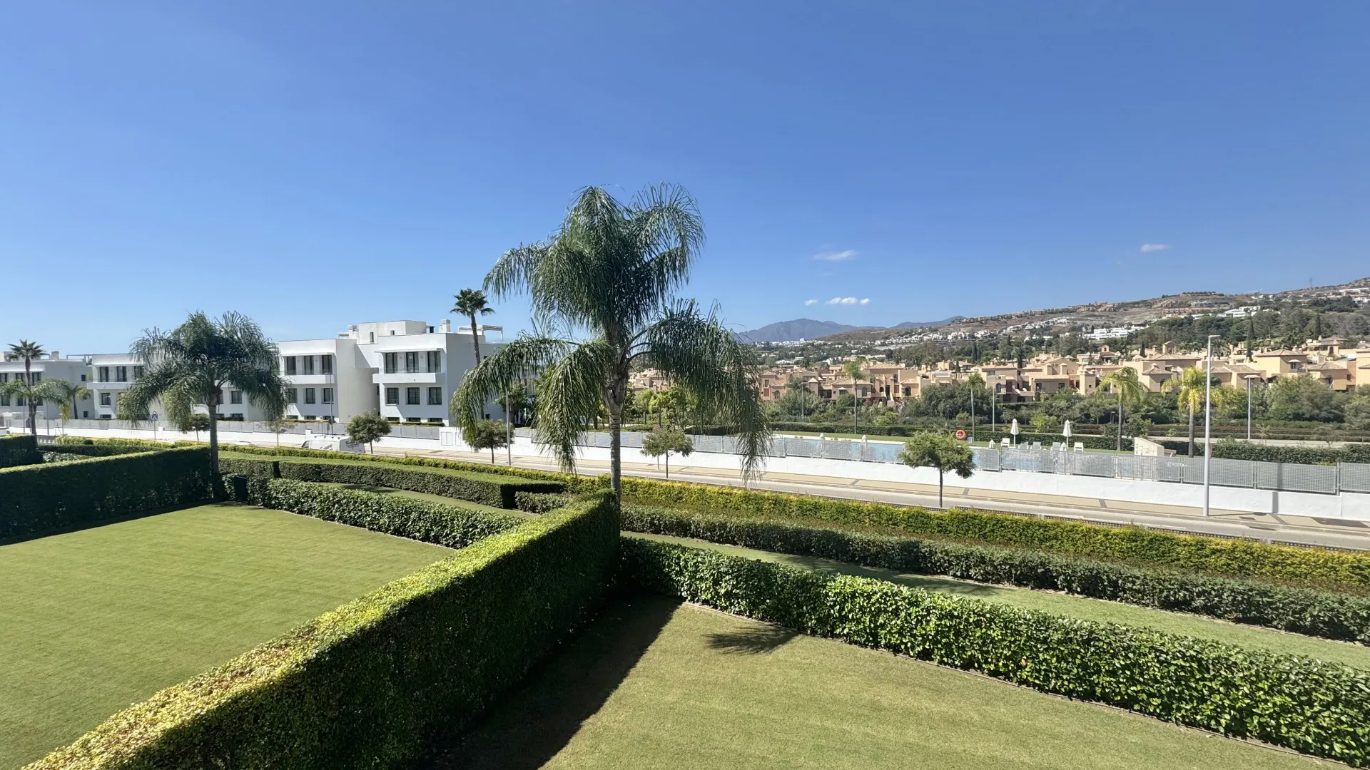 Cataleya 4 bedrooms apartment for sale