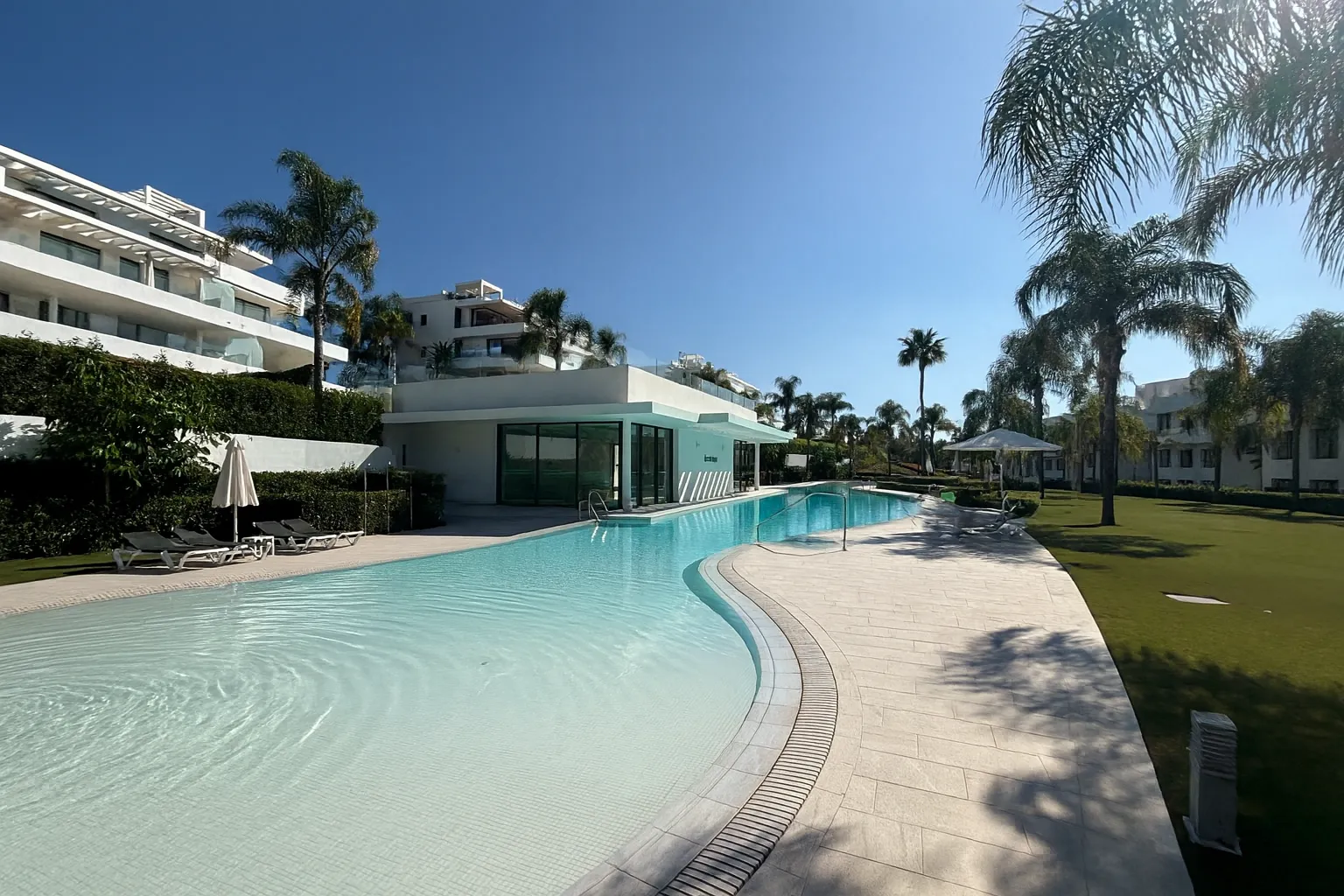 Cataleya 4 bedrooms apartment for sale