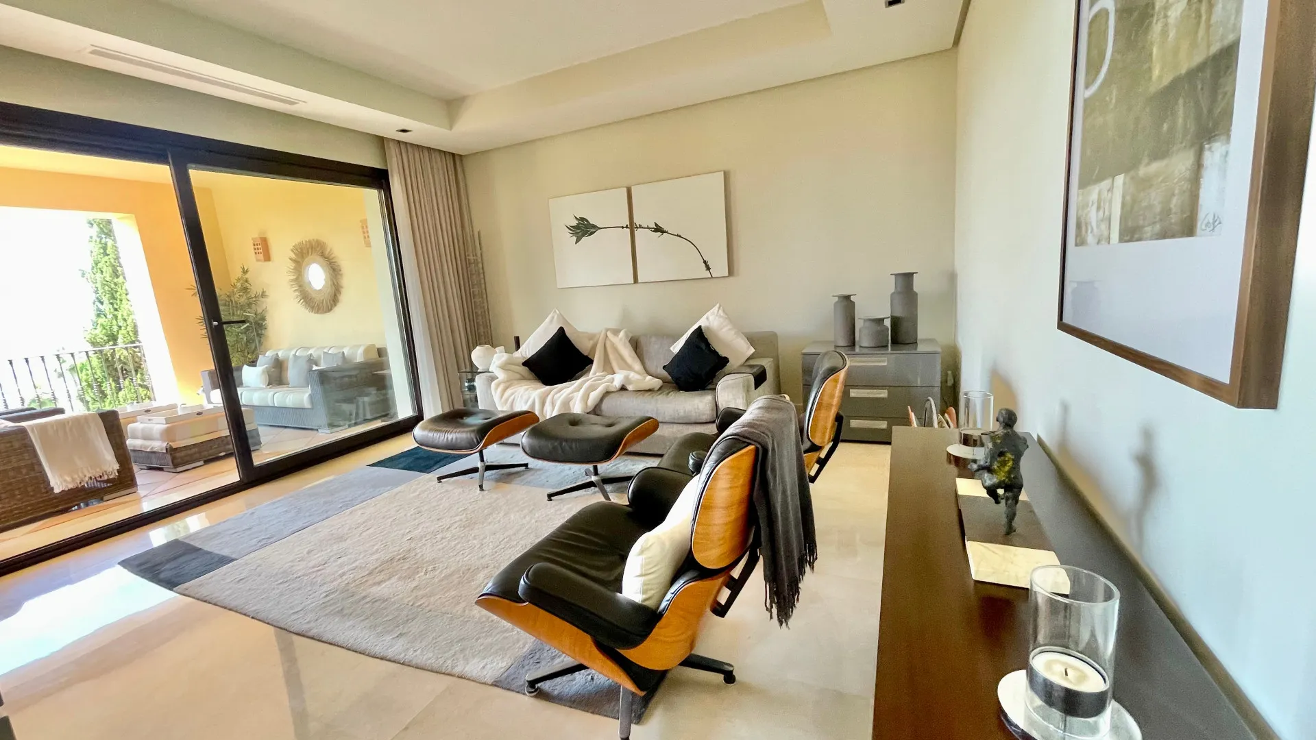 Apartamento en venta en La Quinta con 2 dormitorios