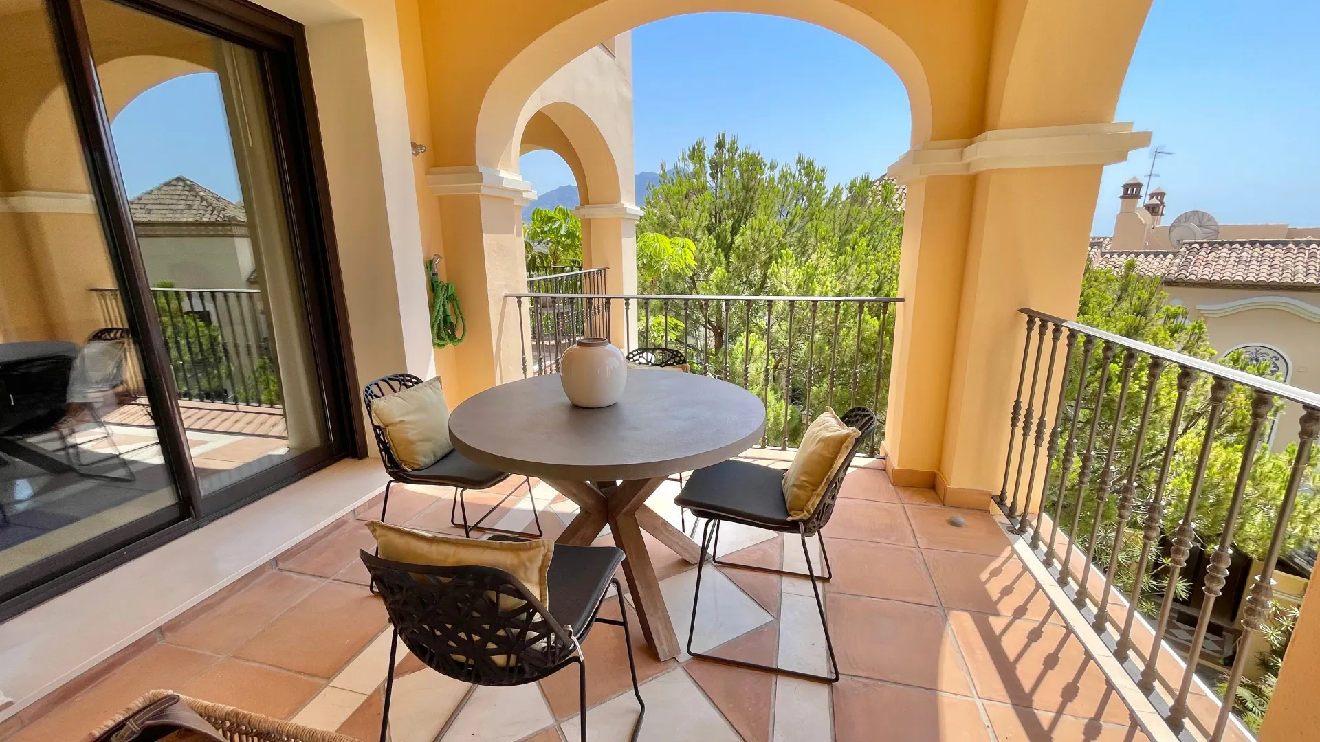 Apartamento en venta en La Quinta con 2 dormitorios