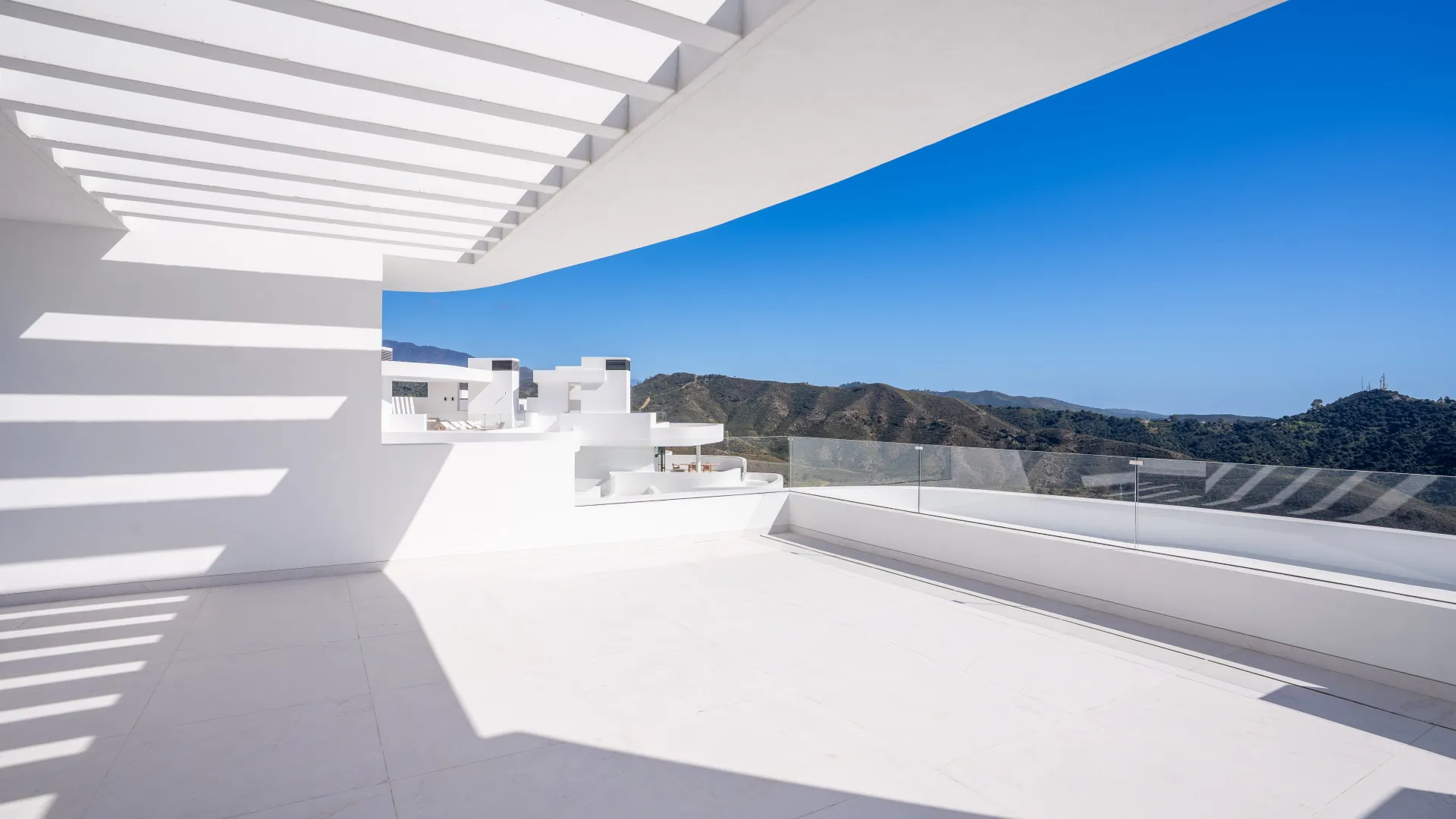 For sale 3 bedrooms penthouse in Marbella