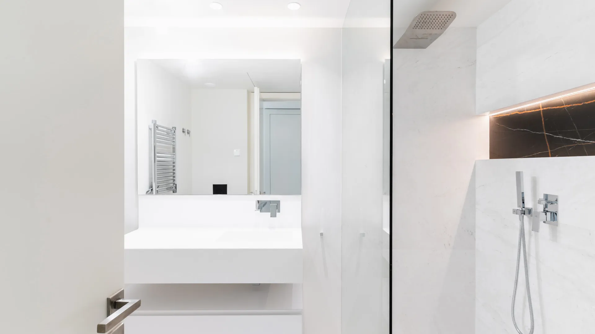 For sale 3 bedrooms penthouse in Marbella