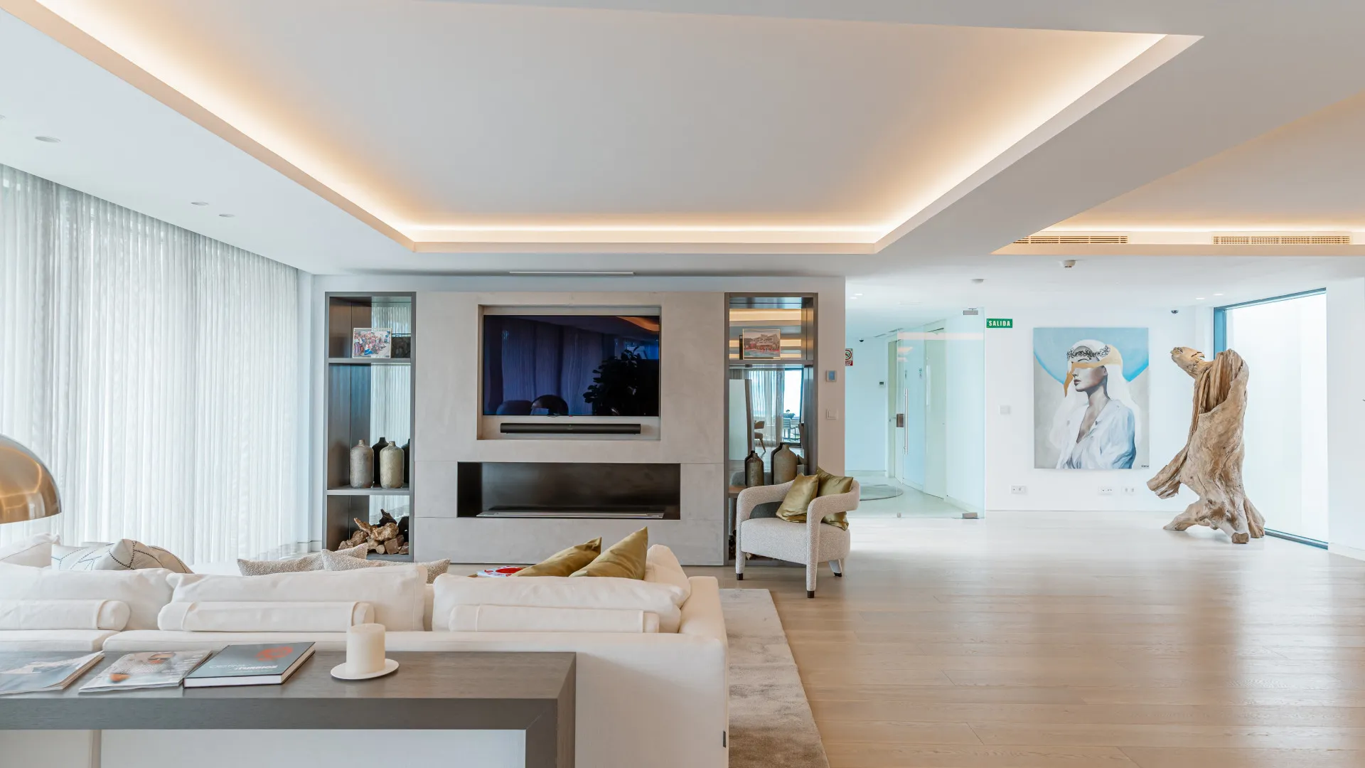 For sale 3 bedrooms penthouse in Marbella