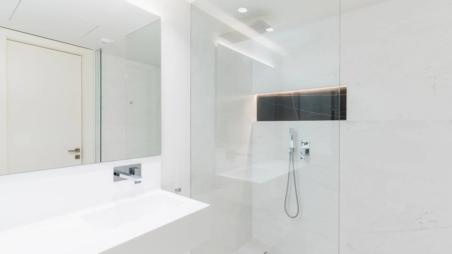 For sale 3 bedrooms penthouse in Marbella