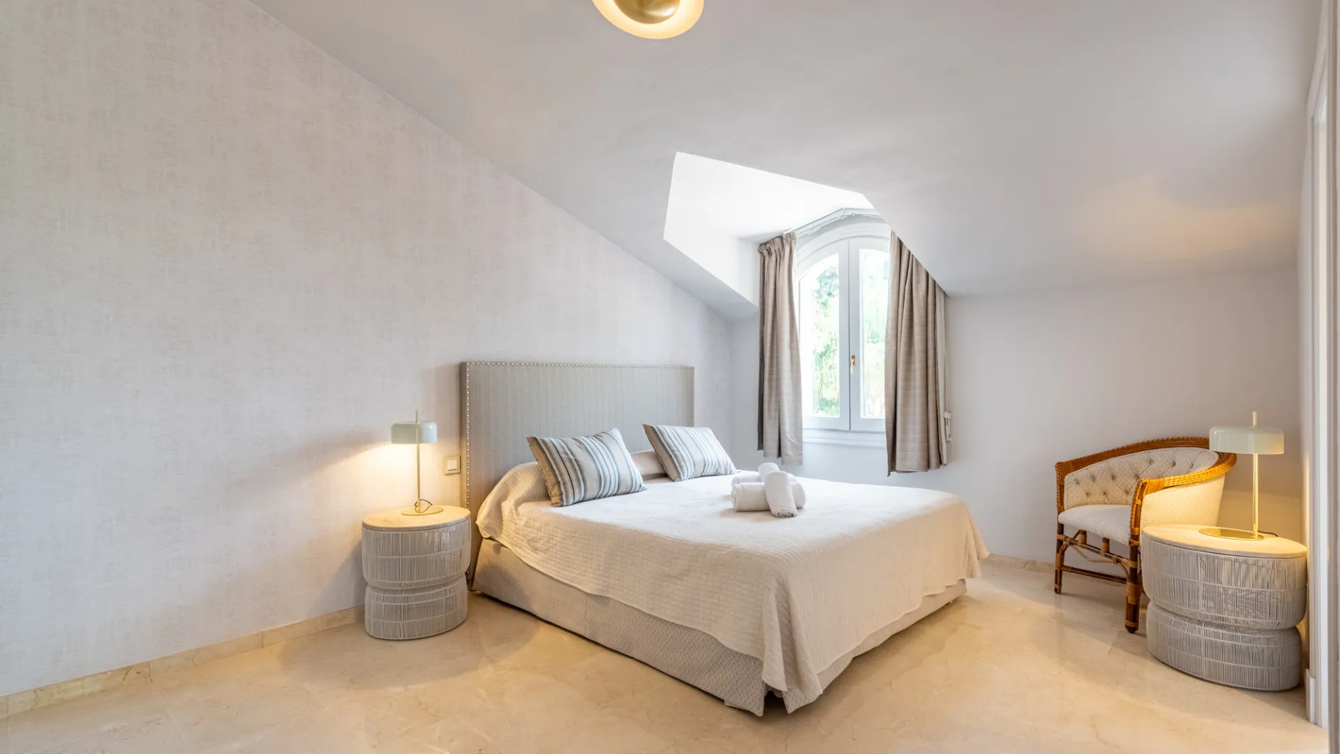 15 bedrooms Paraiso Alto villa for sale